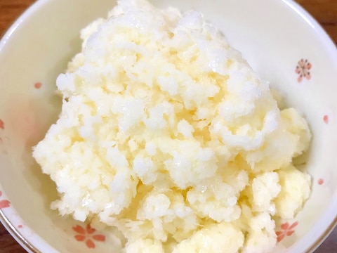 牛乳と卵黄で作るミルクシャーベット